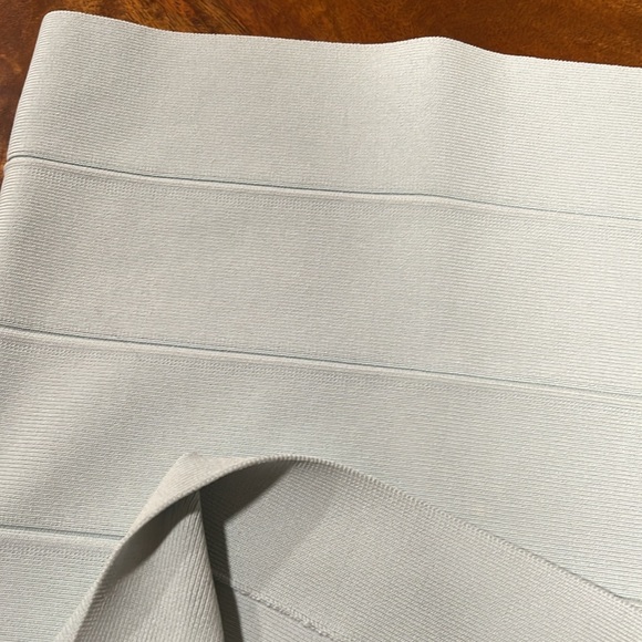 BCBGMAXAZRIA skirt - Picture 7 of 10